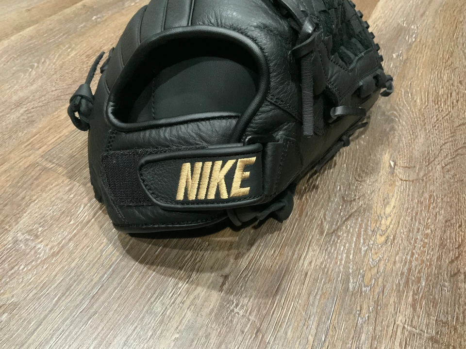 Guante de softbol Nike Hyperdiamond Edge 12,75" tiro a la izquierda negro de campo Foto 4 de 4