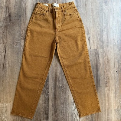 Universal Thread Women s Size 2/26R Vintage Straight Leg Jeans Rust Brown Wash