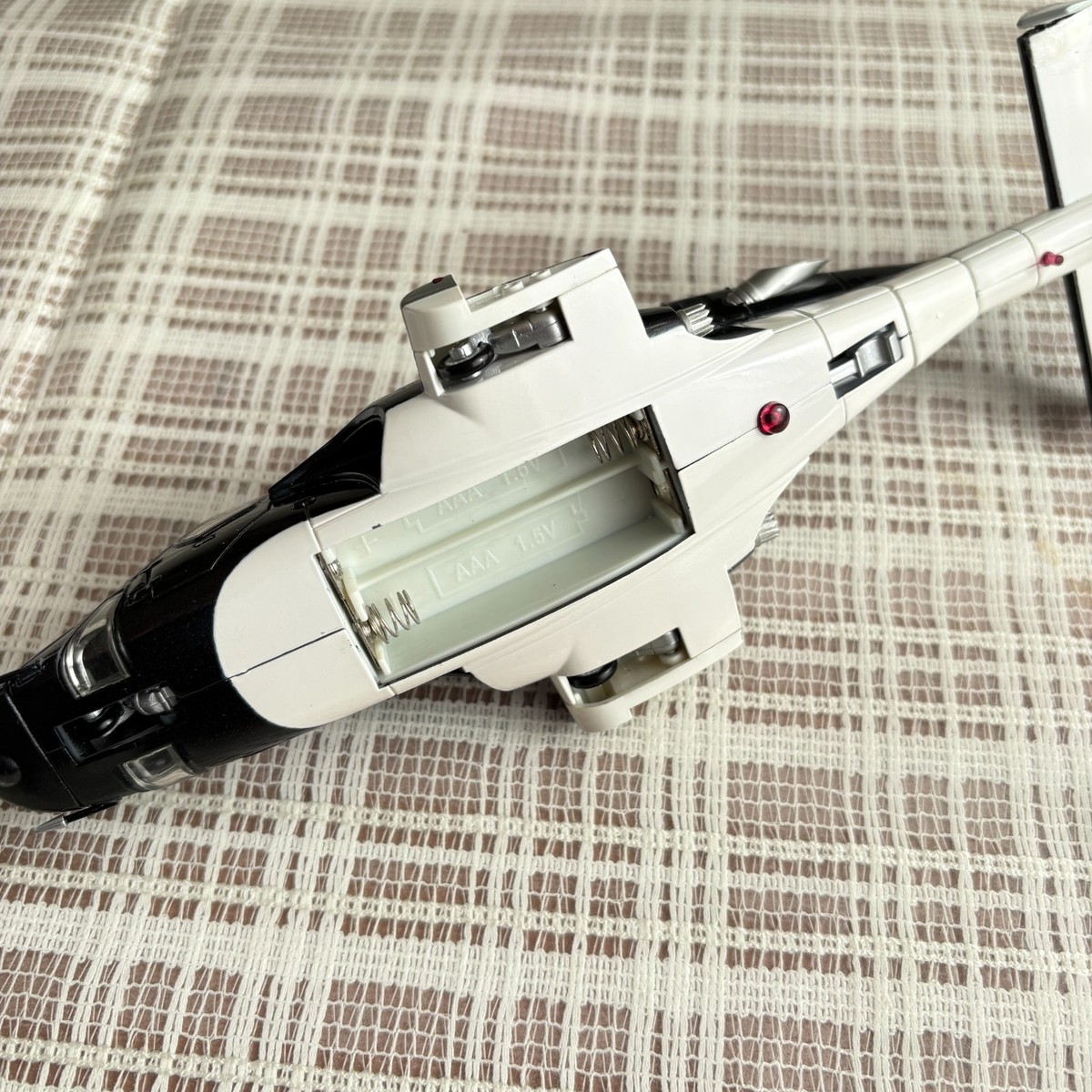 DEFECT] Airwolf Metallic Body Version Aoshima 1/48 Diecast Model