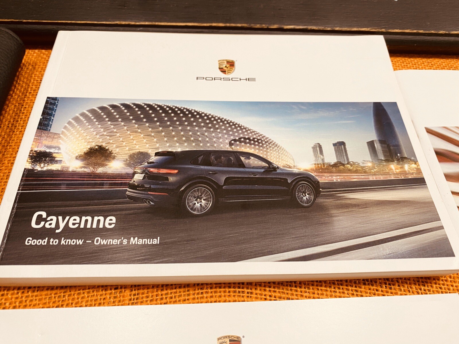 2019 PORSCHE CAYENNE S TURBO E HYBRID OWNERS MANUAL HYBRID (NAVI PCM