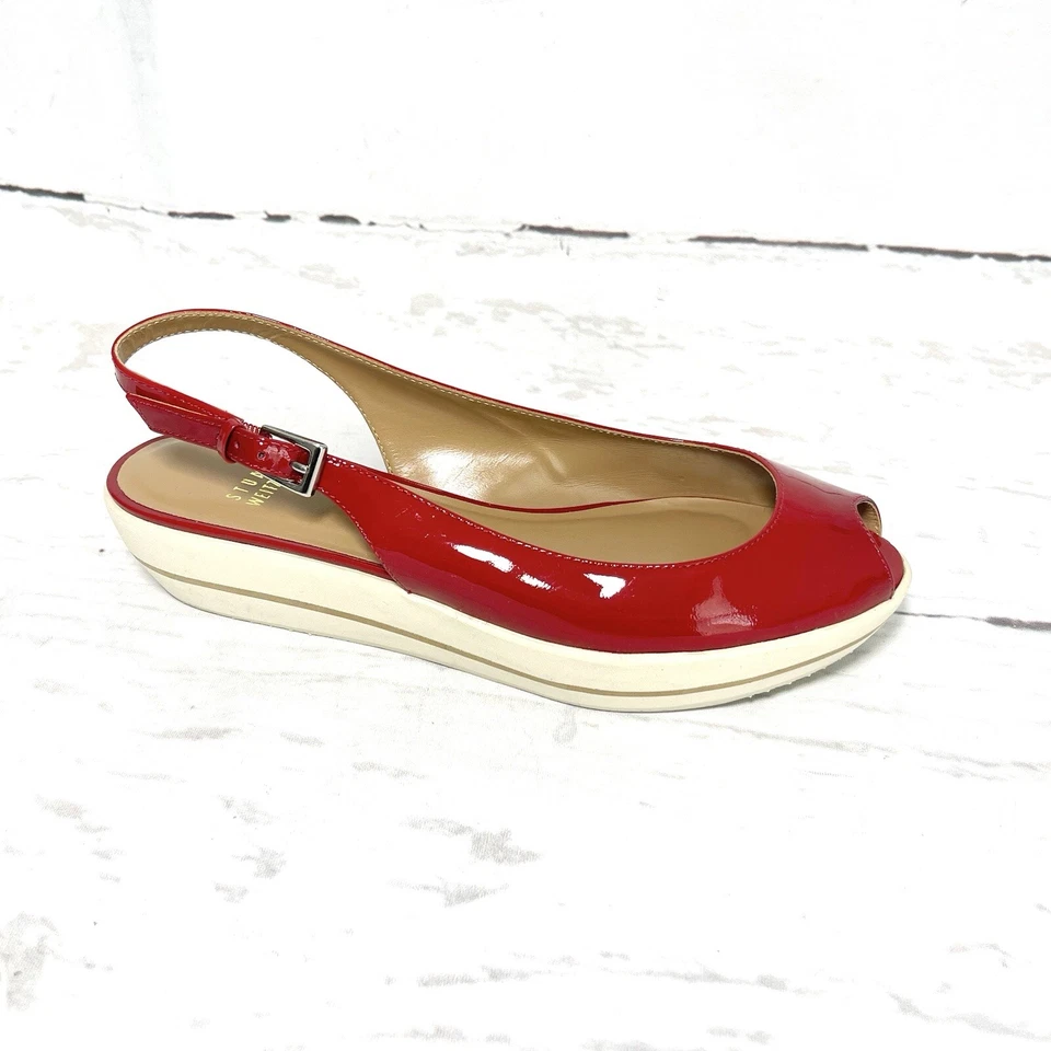 Sandalias Stuart Weitzman para mujer 7M rojas con tira trasera charol plataforma punta abierta Foto 3 de 4