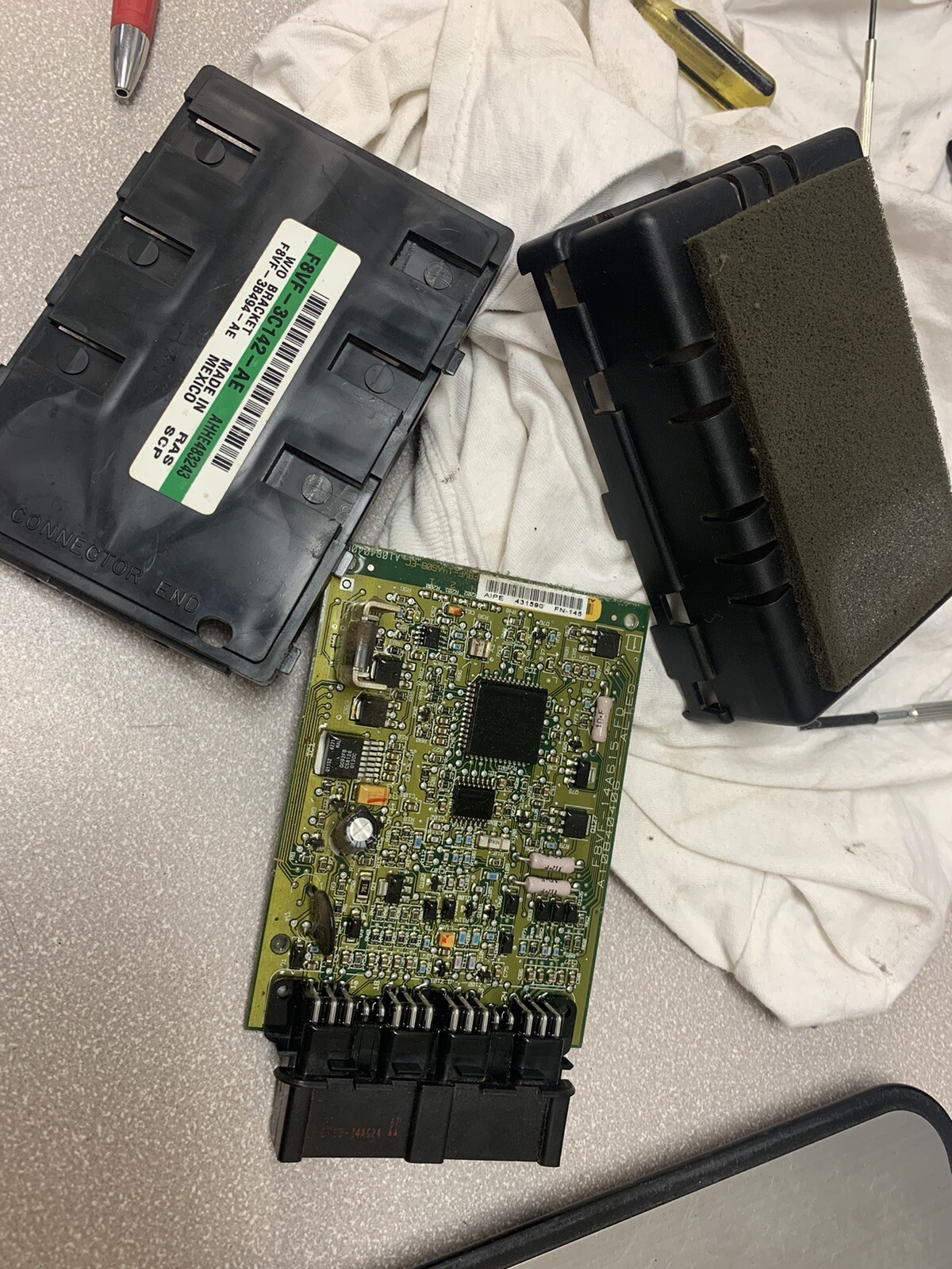 1998 2002 Lincoln Town Car Air Suspension Module F8VF3C142AE