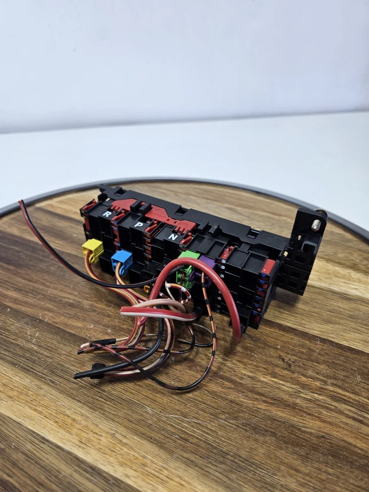 Relé de caja de fusibles 1405450082 OEM para Mercedes-Benz W140 S500 S600 1994-1999 Foto 4 de 4