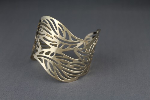 Goldfarben Blatt Blätter Filigran Cutout Muster Metall Armreif Manschette Breit Armband - Bild 6 von 12