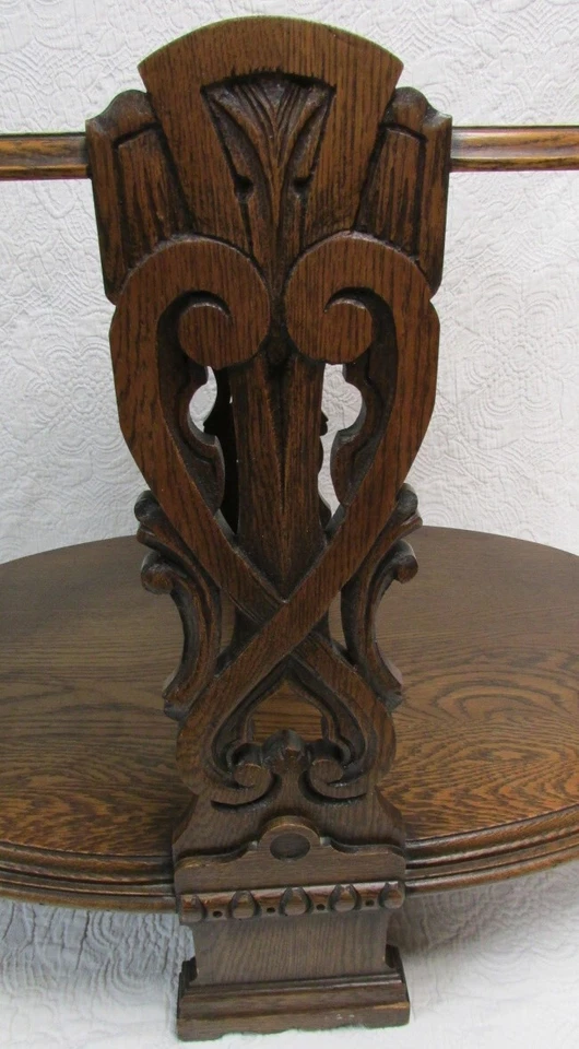 Início do século XX. Mesa oval de carvalho Century LIFETIME FURNITURE Hastings Michigan JACOBEAN - Imagem 2 de 4