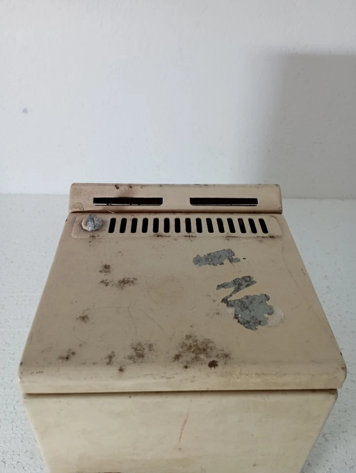 ancien frigo, jouet, en tôle émaillé, de marque Athur Martin - Photo 3/4