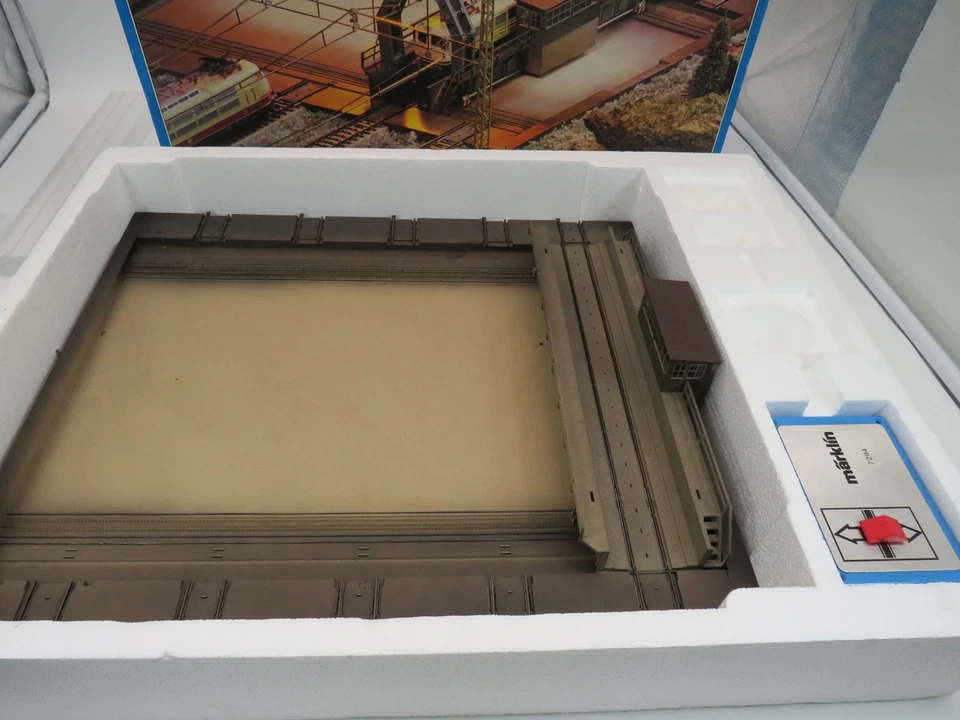 Märklin H0 7294 sliding platform with switch in original packaging faulty - Image 2 of 4