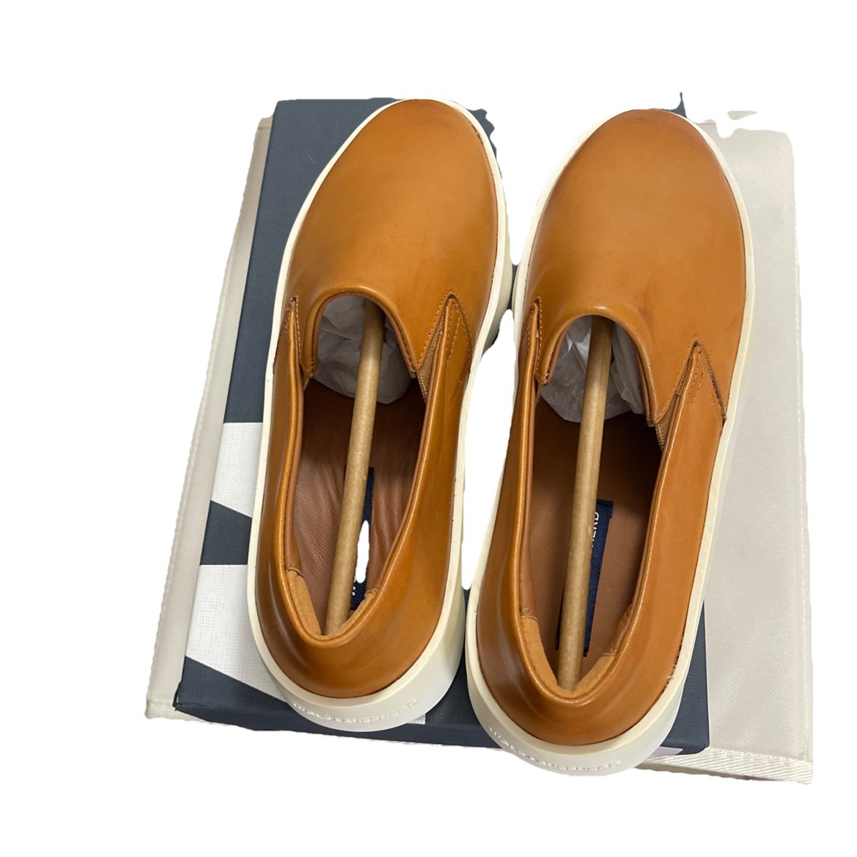 NIB Wolf and Shepherd Cruise Slip On Loafer Men 7.5/Women 9  display picture 2