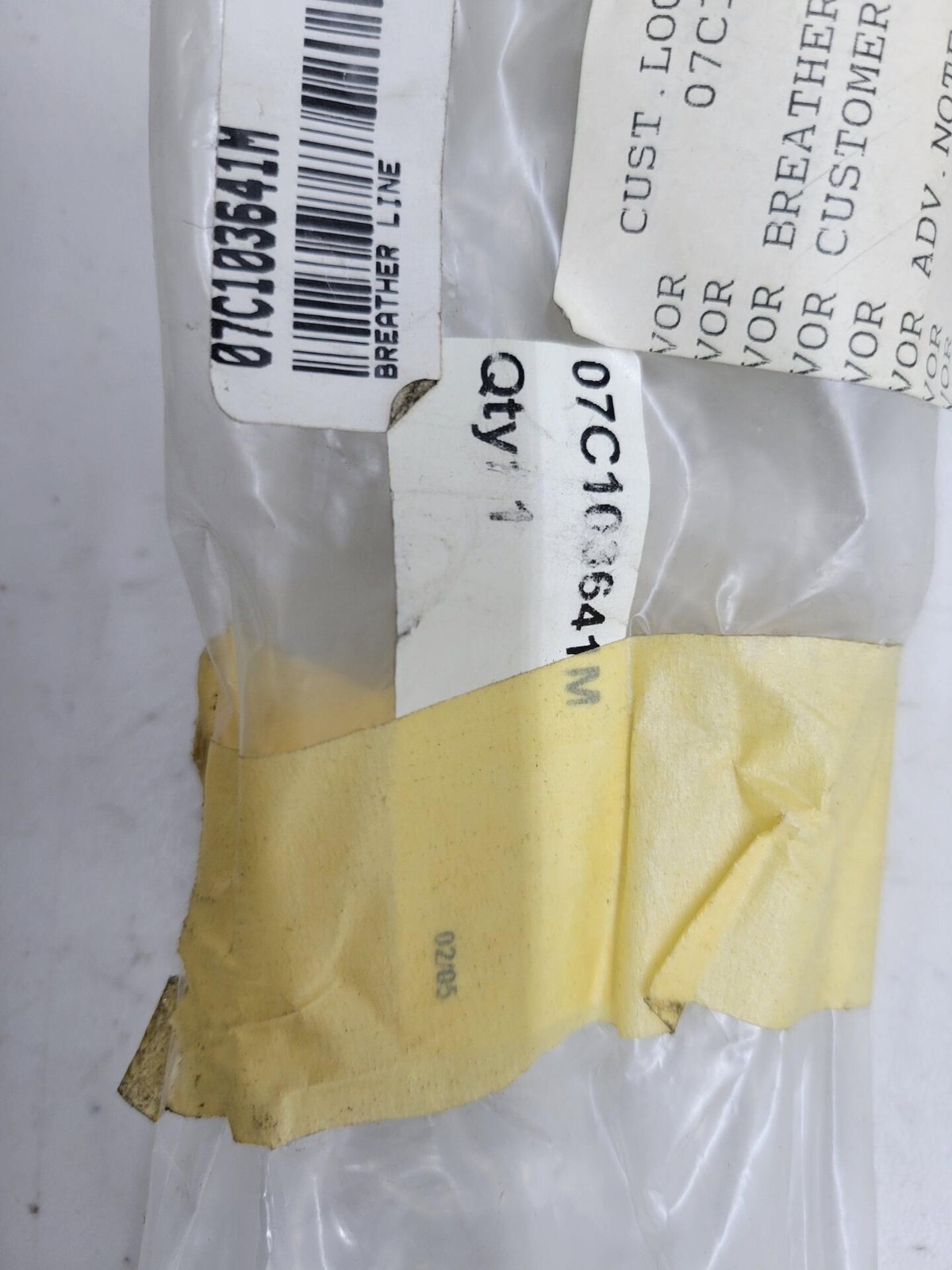 Rolls Royce / Bentley BREATHER LINE 07C103641M