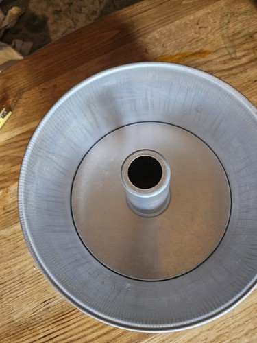 Vintage Aluminum 2 Pc. Angel Food 10" X 4" Round Tube Cake Pan - Picture 2 of 5