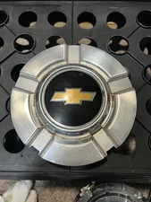 07 08 09 10 11 12 13 CHEVY SILVERADO 1500 TAHOE center cap 9596343 oem used