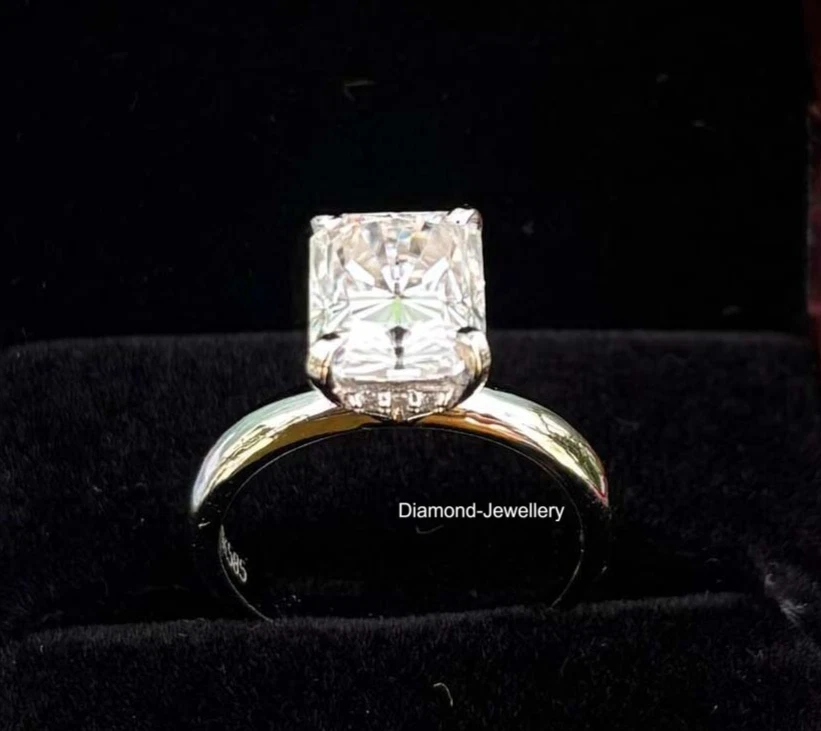 Anillo de compromiso de diamantes reales de corte radiante de 2,0 quilates de oro blanco macizo de 14 quilates talla 7 Foto 2 de 4