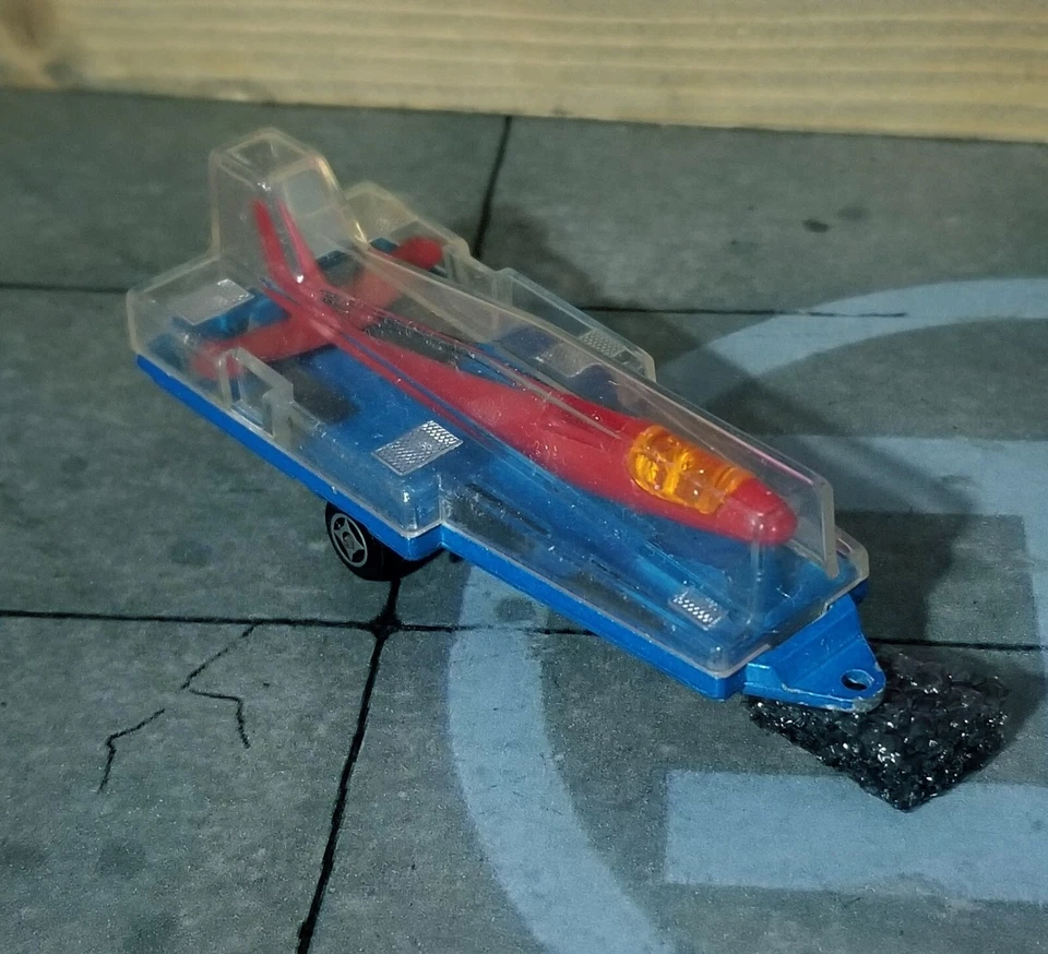 MAJORETTE N°323 RIMORCHIO CON ALIANTE WASSMER SQUALE SCALA 1:64 FRANCE 1988 - Immagine 2 di 4