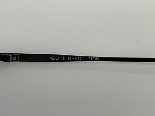 LUNETTES MATRIX VERSION NEO RÉVOLUTION MODELE 2 + POCHETTE GRAVÉE THE MATRIX - 第 2/6 張圖片