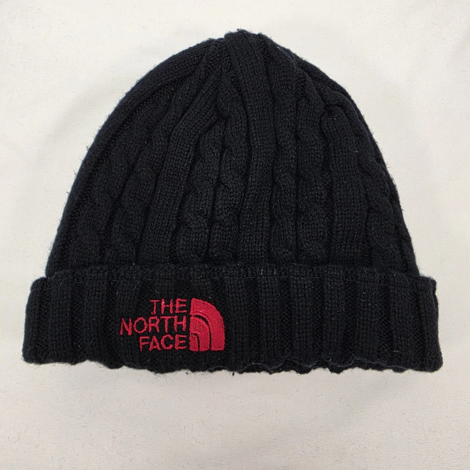 The North Face Beanie Black Red Logo Knit Cuffed Fleece Lined OSFA Winter Hat