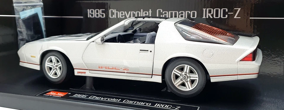 Sun Star 1/18 Scale Diecast 1947 - 1985 Chevrolet Camaro IROC-Z - Silver - Image 2 of 4