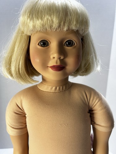 My Twinn 23" Poseable 2001 Doll Blonde Short Straight Hair & Blue Eyes - Picture 9 of 10