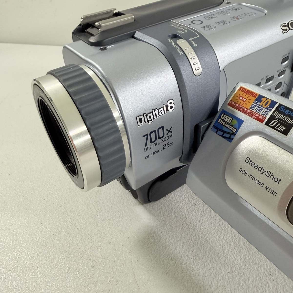 Sony Handycam DCR-TRV240 NTSC Digital 8 Hi8 Camcorder Nightshot