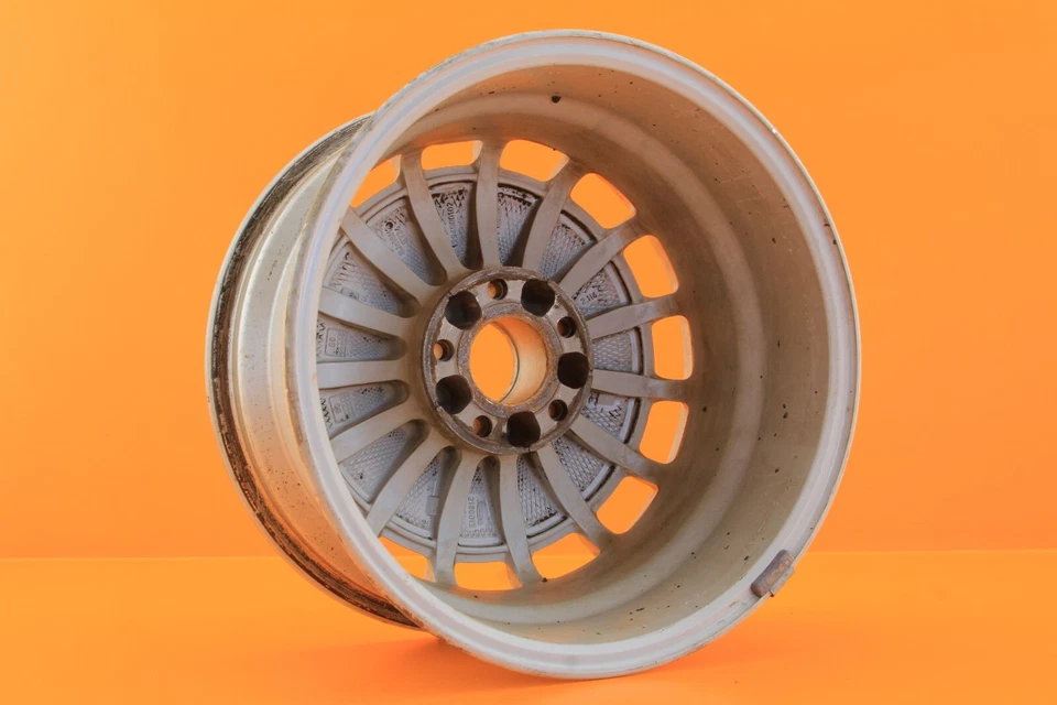 Mercedes Benz 300SL 500SL 600SL OEM Silver 16" Inch Wheel Rim 1294000102 - Image 2 of 4