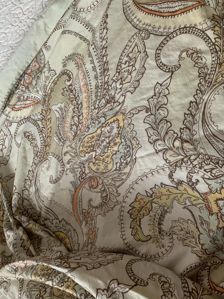 Raymond Waites Beige Pale Pastel Floral Paisley Zip Up Duvet Cover - SZ Queen - Image 2 of 4