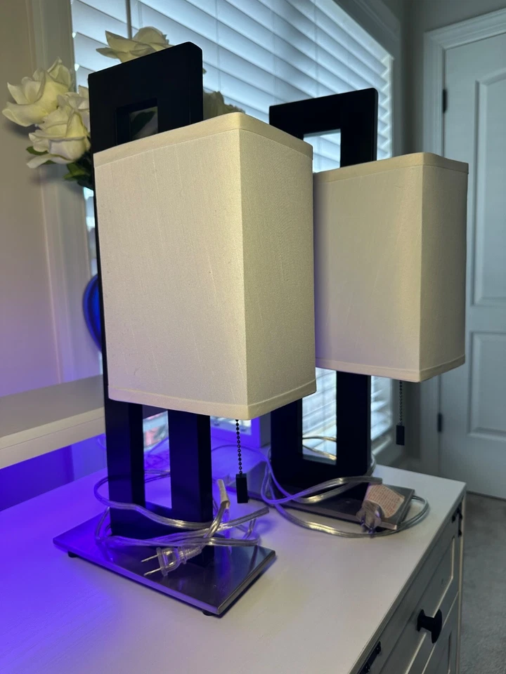 Juego de 2 lámparas. ¡Ilumina tu espacio con este impresionante conjunto de lámparas! Foto 4 de 4