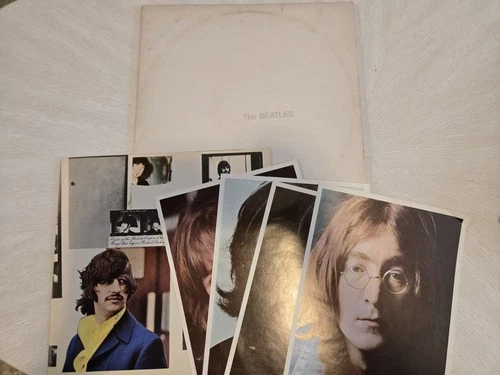 The Beatles White Album, 1976 Capitol SWBO-101 2Lp RE gate with poster & Photo's