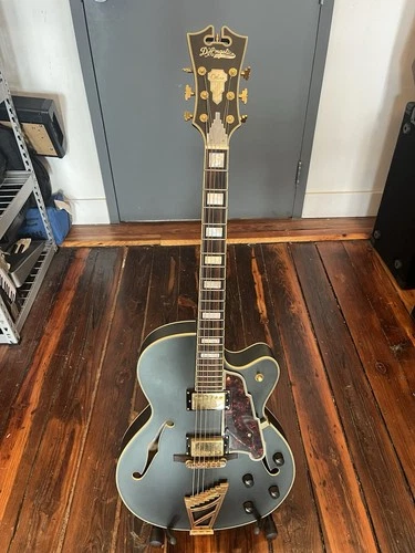 D'Angelico Deluxe DLX DH Semi Hollow Guitar w/Case Matte Black