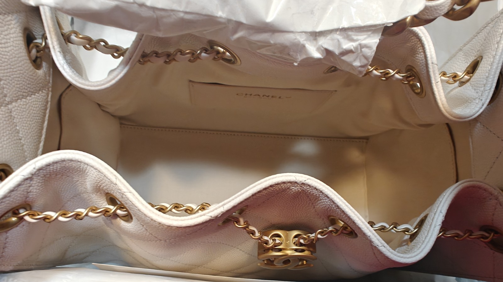 NEW & AUTH! CHANEL White Caviar Small Hobo 25 Bag Jennie Kim image 5