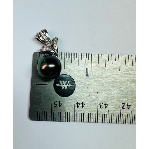 Colgante colgante de oro blanco de 14K con detalles de perlas y diamantes de Tahití de 10,5 mm - Imagen 8 de 9