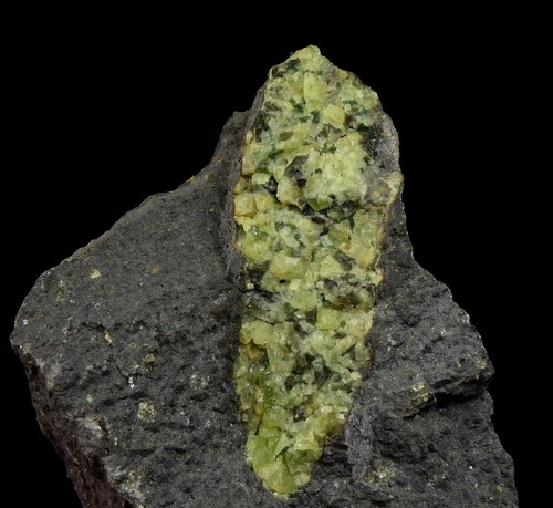 OLIVINA - FORSTERITE PERIDOT xenolite in basalto -- REP. CECO Smrčí /pj246 - Foto 13 di 15