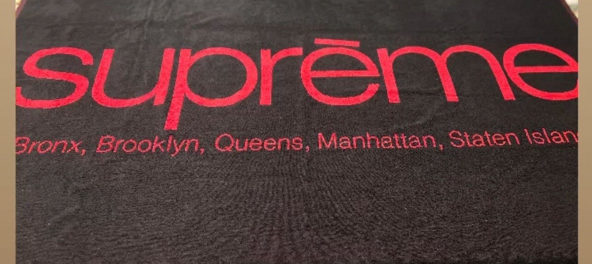 Supreme Five Boroughs Towel Black