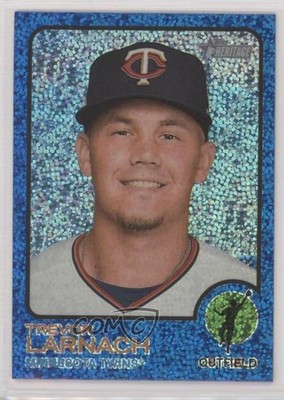 2022 Topps Heritage High Number Chrome Blue Sparkle Trevor Larnach #557 0n2g