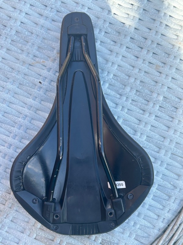 specialized body geometry myth 155mm saddle