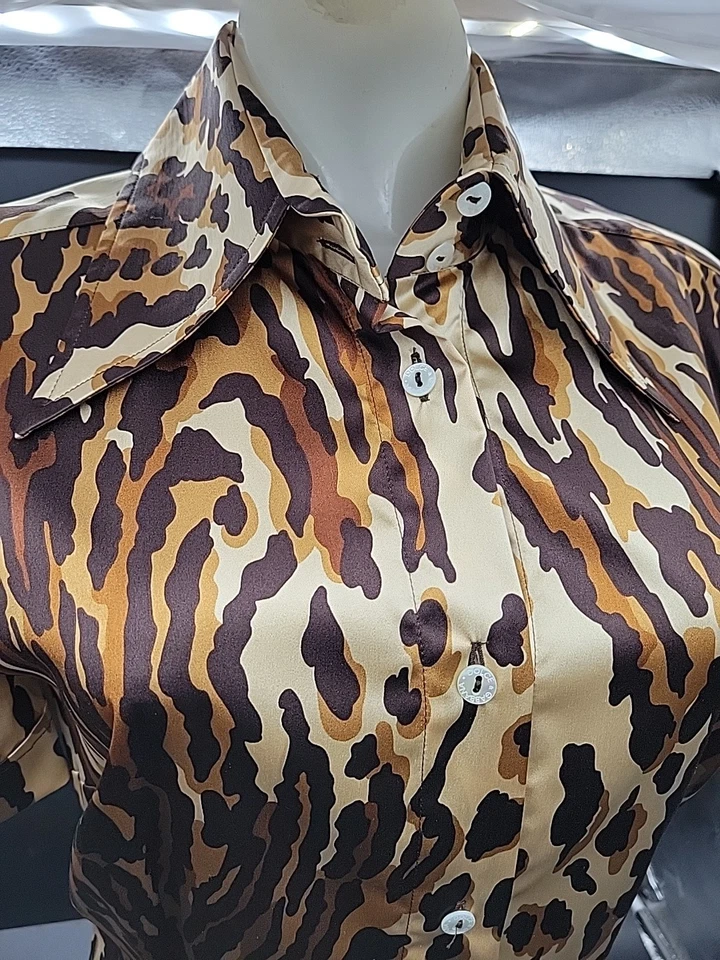 Blusa Dolce & Gabbana Mujer Mezcla Seda Estampado Animal Talla 44/US 8 Botones Frontales Foto 2 de 4