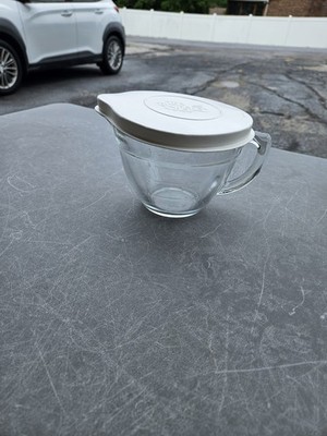 The Pampered Chef 4 Cup Glass Measuring Cup & Lid Worn From Use USA Made
