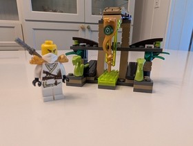 LEGO 9440 Ninjago Temple Set (Zane)
