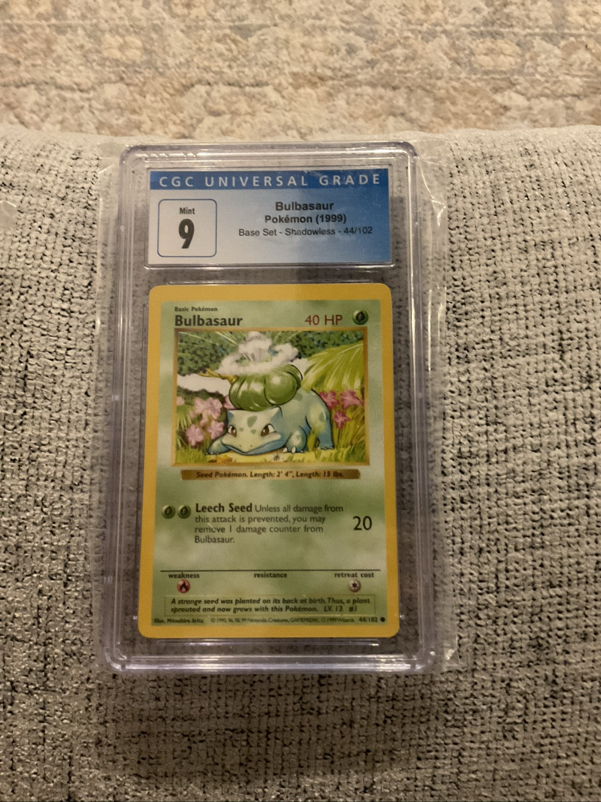 Pokemon Bulbasaur 44/102 - Base Set Shadowless - CGC 9 Mint 1999 WOTC