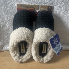    Dearfoam Women's Comfort Slippers  With Plush Trim Size 5-6 Black /White