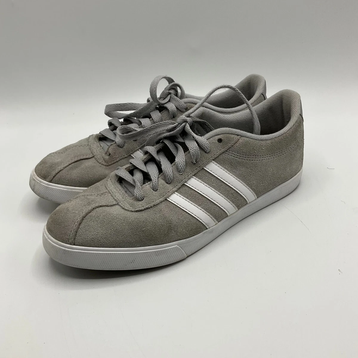 Adidas courtset hotsell suede