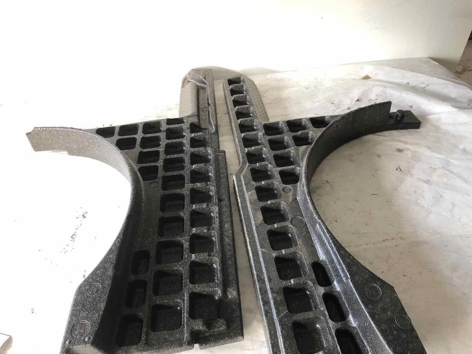 2015 Volkswagen Passat задние багажники запасные прокладки отделка пеноматериалом слева и справа - Изображение 4 из 4