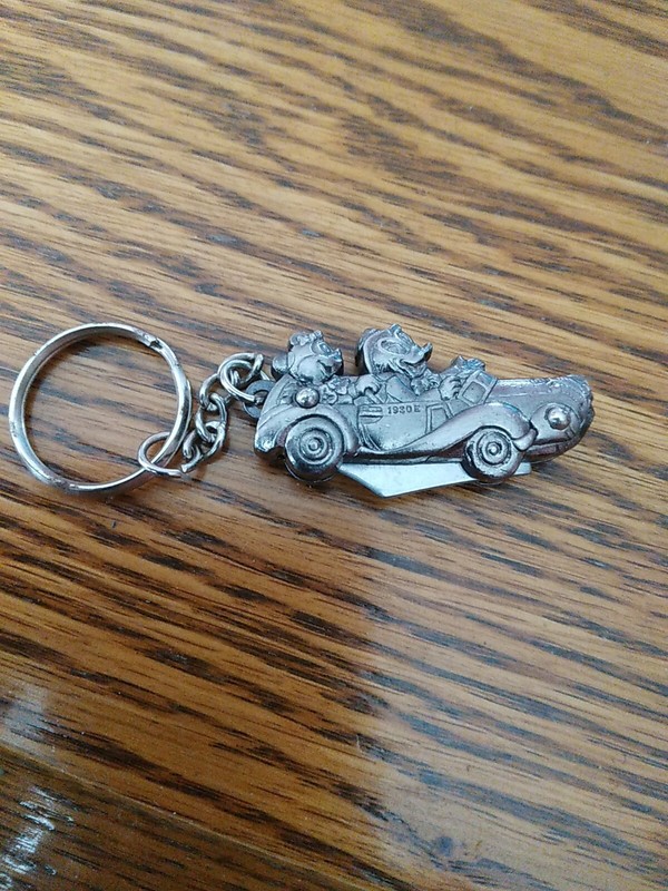 Donald Duck Mickey Mouse Benz 1930E Mini Pocket Knife Keychain