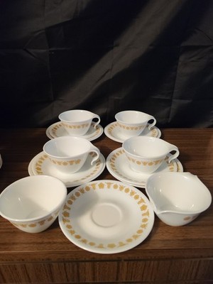 Corelle by Corning Butterfly Gold Tassen Untertassen Teller Kanne Schüsseln 16 Stück Set 
