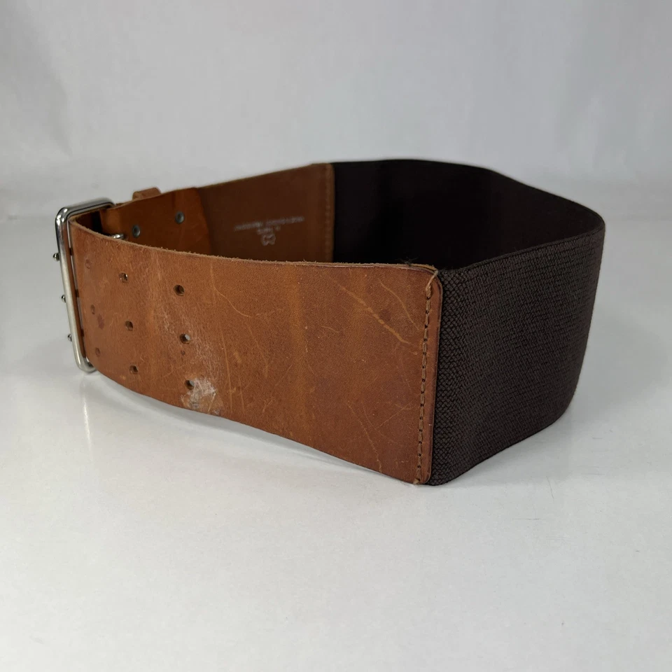 Cinto de cintura de couro marrom largo elástico H&M - Feminino tamanho 26 - Imagem 2 de 4