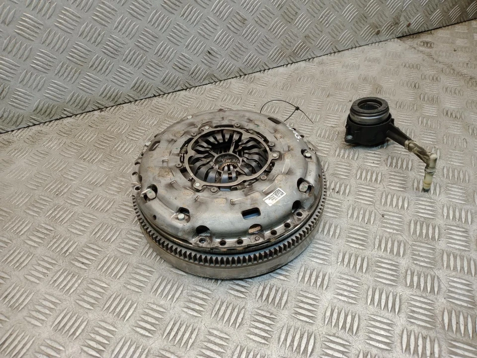 SEAT TARRACO FLYWHEEL DUAL MASS CLUTCH KIT 1.5 PETROL 05E105266M MK1 2018-2024 - Image 4 of 4