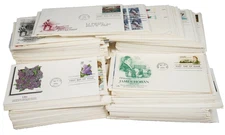US 1970s-2000s COLLECTION OF NEARLY 500 FDCS FLEETWOOD & ART CRAFT