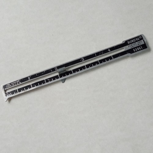 Hiawatha Sewing and Knitting Gauge