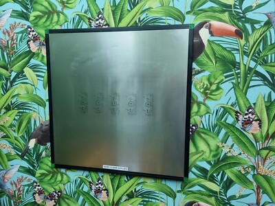 PCB SCHABLONE WANDKUNST WIEDERVERWENDUNG UNGEWÖHNLICHES AUSSTELLUNGSSTÜCK 