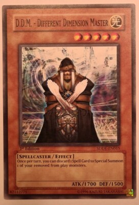 Yu-Gi-Oh SDDE-EN015 D.D.M. - DIFFERENT DIMENSION MASTER Spellcaster Light