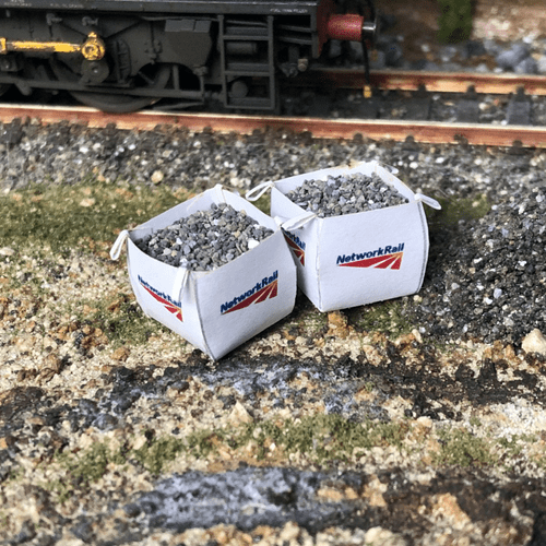 NETWORK RAIL BULK/TONNE BAGS LASER CUT FOR OO GAUGE 1:76 MODEL RAILWAY- AX173-OO - Picture 1 of 1