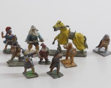 D D Dungeons Dragons Metal Miniatures RPG Grenadier 70's 80's Lot of 9 B2